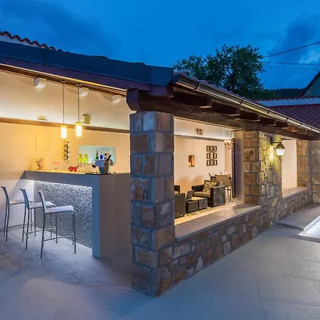 Jasmine فيلة Dol (Hvar)